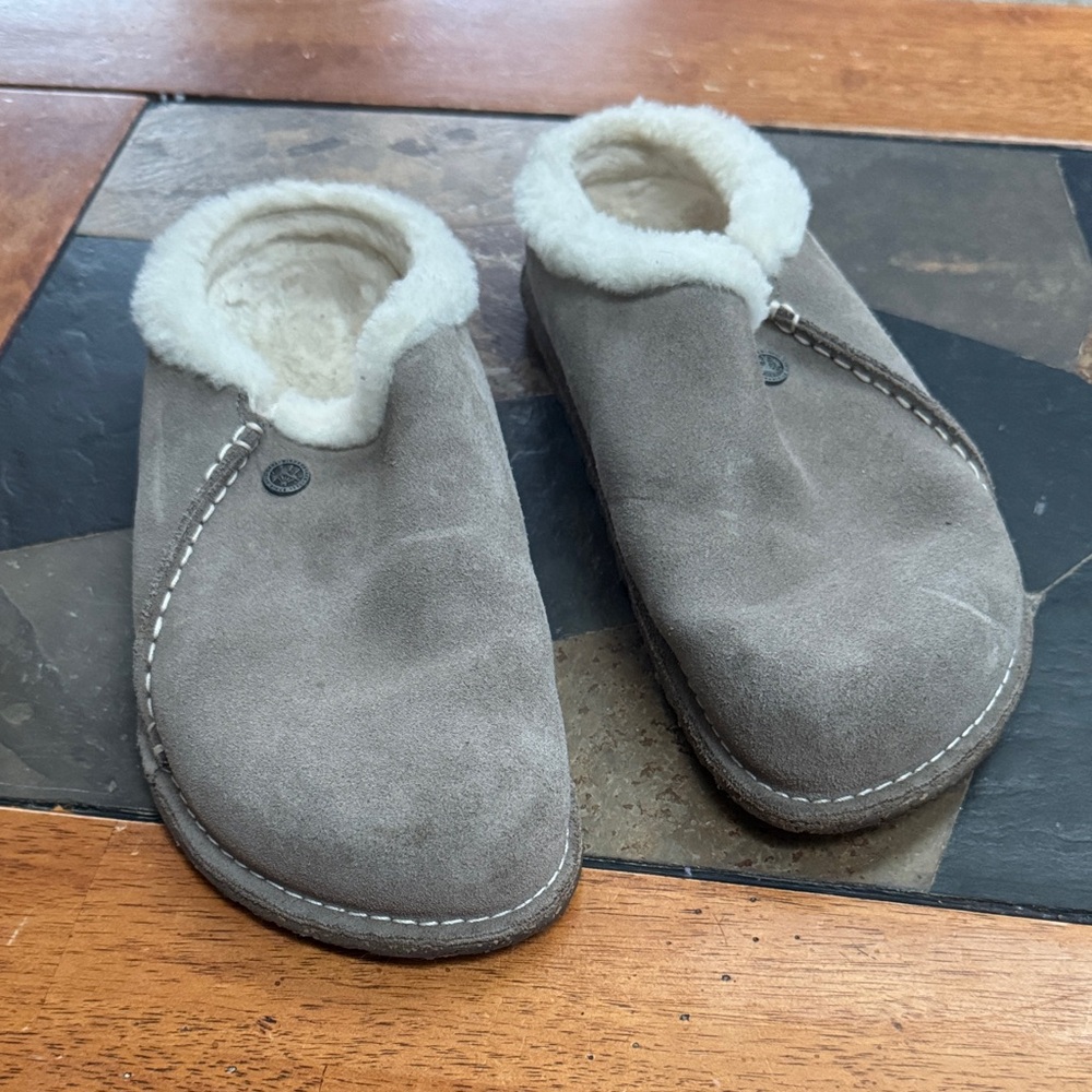 Light gray taupe Birk clogs